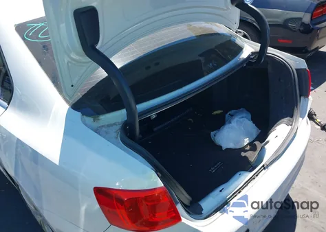 2014 Volkswagen Jetta 2.0L Tdi z USA, uszkodzony, nr VIN 3VWLL7AJ8EM438545